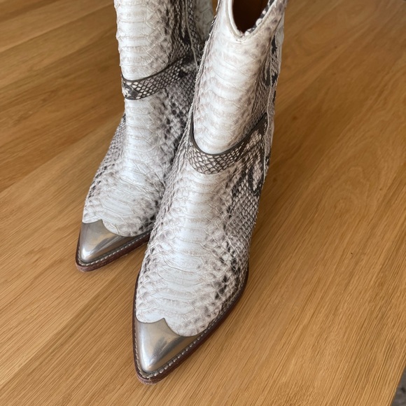 Isabel Marant snakeskin booties - Picture 8 of 15